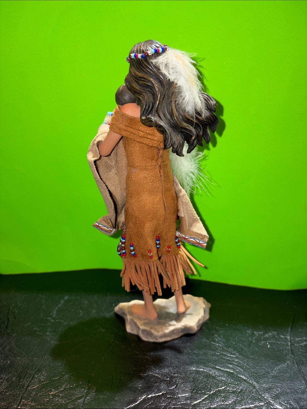 Handcrafted Native Mother and Child Figurine - Brown and Cream - Picture 5 of 11